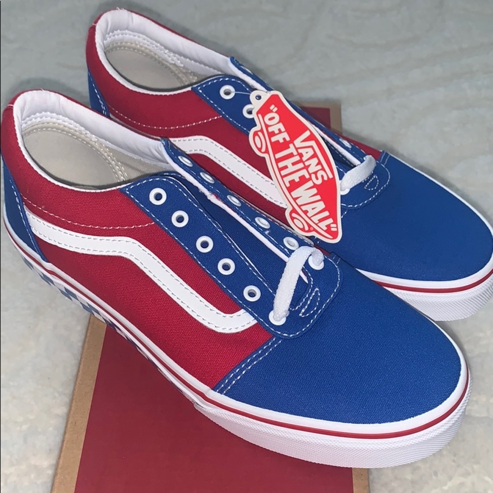 Checker Tape RED/WHITE/BLUE SIZE 6 Vans BRAND NEW